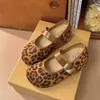 Zapatos Birkenstock Mary Jane Retro de Ante con Velcro y Punta Redonda para Mujer, Novedad Otoño 2026 Zapatos Planos Suaves para el Trabajo