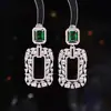 Origem dos Produtos Yiwu: Brincos Retangulares Vazados de Safira Esmeralda Imitação, Brincos com Zircônia Microcravejada, Dropshipping de Peça Única