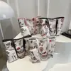 Bolsa de Ombro Única Tote Fashion Versátil de Alto Valor com Estampa de Desenho Animado Fofo Nova para a Primavera de 2026