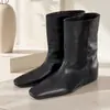 Botas de cano médio com bico quadrado, que aumentam a altura, minimalistas e da moda para mulheres, nova moda outono e inverno 2026, botas curtas versáteis