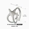 Anillo Popular Europeo y Americano de Acero Inoxidable Simple de Estrella de Cinco Puntas para Mujer Personalizado Hip-hop Popular Diseño de Nicho Anillo de Acero de Titanio