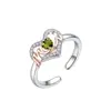 Anillo de Corazón de Diamante Brillante, Anillo de Diseño Único de Lujo Ligero, Sensación Elegante y de Alta Gama, Joyería de Nicho para Mujer, Forma de Corazón