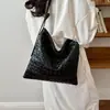 Bolsa de Mão Feminina Versátil Ombro Trabalho Novo Grande Capacidade Bolsa Tote Tecida Mochila 2026 Couro Tecido Cera de Abelha