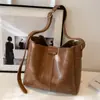 Bolso de Alta Calidad de Gran Capacidad para Mujer 2024 Nuevo Retro Moderno Versátil Bolso Cruzado Casual Hombro Tote Bolso Cubo