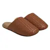 Pantuflas de Algodón Impermeables de Cuero Tejido para Mujer 2026 Otoño/Invierno Nuevo Estilo Antideslizantes de Interior Estilo Japonés Silenciosas para Piso