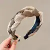 Diadema de estilo coreano, ligera, ancha, de color liso para mujer, que ofrece un look sofisticado y elegante, con un diseño que realza la altura en la coronilla, presentando un estilo retro, chic y moderno
