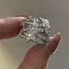 Anel de Ouro Brilhante com Diamantes, Estilo Old Money, Resistente, Luxo Leve, Elegante, Luxuoso, High-End, Nicho, Único, Anel para Dedo Indicador Estilo Vintage