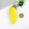 Bolsa de Lápices de Silicona con Dibujos Animados de Frutas y Verduras, Bolsa Creativa de Papelería para Estudiantes, Bolsa de Almacenamiento de Lápices Impermeable de Gran Capacidad