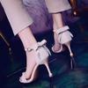 Sandalias de tacón alto de una sola tira Zhenbaili con tacón de aguja 2023, nueva moda, punta abierta, vestido de hada con lazo de verano