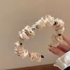 Argola de cabelo de strass de amor plissado preto 2023 Celebridade da Internet Novo Estilo Temperamento Sentido Avançado Extrovertido All-match Headband Acessórios para o cabelo