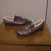 Pantuflas cálidas con forro de felpa para mujer, nuevo estilo invierno 2026, mocasines antideslizantes, zapatos de algodón de suela plana, mocasines de felpa