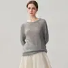 Nova coleção outono/inverno: top de tricô de caxemira leve com lantejoulas, manga longa, gola redonda, com design de crochê vazado e modelagem solta