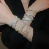 Pulsera de Diamante Cuadrado de Tres Capas con Apertura Cruzada Lujo Ligero Pulsera de Gama Alta Moda Personalizada Temperamento Joyería de Mano Creativa para Mujeres