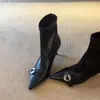 Botas finas de tacón alto de estilo británico de nicho, nuevas y de moda 2026 para mujer, con hebilla, punta fina, cremallera trasera elegante y diseño elástico