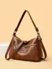 Bolsa Feminina Modelo Novo 2026 para Comércio Exterior, Bolsa Mãe de Couro Macio, Bolsa de Ombro Transversal para o Braço, Bolsa de Mão Simples e Elegante para Mulheres de Meia-Idade