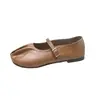 Mocasines de mujer famosos en internet de estilo retro, nuevo modelo otoño 2006, zapatos de abuela antideslizantes de suela blanda, Mary Janes planos versátiles plisados