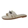 Sandalias planas sin cordones con hebilla metálica para mujer, sandalias de verano elegantes y únicas de punta cuadrada, nueva colección 2026
