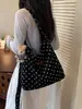Bolso de lunares de gran capacidad para mujer, nuevo y moderno 2026, bolso de hombro versátil, adecuado para estudiantes universitarios y bolso de compras versátil