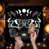 Toalha de Mesa com Cartas de Tarot, Toalha de Mesa Decorativa em Tons Escuros, Resistente a Manchas, Antiderrapante, Árvore Grande, Sol, Padrão Geométrico, Pano com Padrão Quadrado