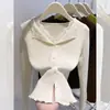 Top de punto estilo francés con escote en V de encaje y manga larga con volantes para mujer, nuevo de primavera 2026, ajuste ceñido, camiseta básica
