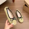 Primeiro Encontro Jifa Sapatos Baixos Femininos com Laço Francês Boca Rasa 2026 Novo Outono Retro Brisa Suave Mocassins