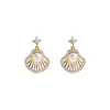 Pendientes de Flor de Concha y Perla de Agua Dulce de Diseño Sencillo de Nicho para Mujer Aguja de Plata S925 Joyería para Orejas Versátil de Gama Alta