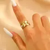 Anillo de Acero Inoxidable con Circonita Europeo y Americano Anillo de Lujo Nicho de Gama Alta Accesible Joyería para Manos con Forma Asimétrica Anillo Transfronterizo para Mujeres