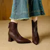 Botas de tacón alto estilo británico nuevas para mujer de otoño e invierno, punta fina, tacón grueso, cremallera trasera, botines cortos de cuero, botas Martin, botines