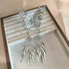 Guofeng Pinza Metálica Líquida de Mariposa para el Cabello con Borla Étnica para Mujer Pinza de Tiburón para la Parte Trasera de la Cabeza Adorno para el Cabello Hanfu