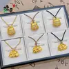 Tienda de Oro Mismo Estilo Oro Arena Filigrana Hueca Bolsa de la Suerte Colgante Collar con Diamante Carácter de la Suerte Bolsa de Dinero Cadena para Clavícula para Regalo de Mujer