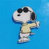 Broche Acrílico Fofo Snoopy Criativo Patch Carregador de Carro Pin de Bolsa Acessório Pequeno Roupa