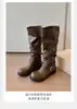 Hebilla de cinturón estilo retro, botas de vaquero western de caña media-alta, por debajo de la rodilla, para mujer, nuevas botas de moda plisadas 2026, botas de montar