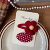 Novo Estilo Coreano Tecido Vermelho Doce Flor Grampo de Cabelo Feito à Mão Infantil Lateral Franja Clip Acessórios de Cabelo Versáteis