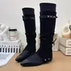 Botas de tacón alto apilado con tachuelas y punta fina negras para mujer, nuevo modelo otoño/invierno 2026, uso bidireccional desmontable, botas de montar ajustadas