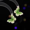 Pendientes de verano 2024, nuevos pendientes de mariposa de cristal degradado fresco y pequeño con diseño de nicho de alta gama.
