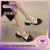 Sapatos Mary Jane Vintage Pequenos de Couro Femininos Verão 2023 Novos Bico Redondo Fivela Cruzada Sola Grossa Flats Estilo Chanel Camada Única