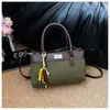 La popular bolsa más vendida de este año para mujer, retro, nuevo diseño de nicho pequeño 2026, bolso cruzado, bolso de mano tipo tote para la temporada de otoño e invierno