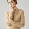 Suéter Feminino de Tricô Trançado com Gola Redonda Outono/Inverno 2026, Cor Sólida, Simples, Casual, Caimento Solto, Blusa Básica Feminina