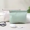 Bolsa de Almacenamiento Sencilla con Cierre de Broche Cerrado Logo Personalizado Cierre Automático Portátil Bolsa de Cosméticos Billetera para Monedas de PU