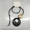 Bolso Pequeño Collar de Cordón de Cuero Sintético Estilo Retro de Hong Kong, Cadena de Suéter Versátil de Media Luna a la Moda, Accesorio de Moda Callejera de Gama Alta para Mujeres