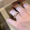 Anel de Design Nicho Estilo Coreano com um Toque Versátil e Único de Alto Padrão, Anel Minimalista de Dedo Indicador Aberto