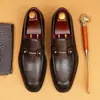 Mocasines versátiles para hombre de cuero genuino, slip-on de piel de vaca, zapatos formales de cuero para bodas y banquetes, directo del fabricante, zapatos de hombre de alta calidad