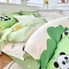 Conjunto fofo de quatro peças em algodão com aloe vera estilo coreano, com fundo verde fresco e estampa de gato preto, capa de edredom para conjunto de cama de quarto e casa de temporada