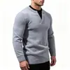 2026 otoño e invierno transfronterizo nuevo estilo suéter de punto para hombre con cuello redondo, estilo dos piezas falsas, camisa base casual de punto para hombres jóvenes