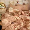Juego de cuatro piezas de gasa de doble capa tipo nube de algodón acolchado, funda de edredón de gasa arrugada fresca y simple para dormitorio, sábana, juego de tres piezas de ropa de cama