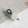 Al por mayor y Jade de Seda Dorada de Xinjiang Carrillón de Viento Flor Colgante de Pulsera Pequeña Flor de Lirio del Valle de Jade Accesorios de Anillo de Tirar DIY