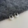 Pendientes Minimalistas Huecos de Gota de Agua para Mujer, Brazaletes de Oreja Metálicos Versátiles Creativos de Moda Únicos, Pendientes de Nicho Modernos