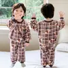 Pijama de franela engrosada para niños, conjunto de ropa de estar de dibujos animados para niños en invierno, pijama cálido para bebés niños, invierno