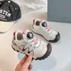 Novedad Otoño 2026 Zapatos de Senderismo para Exteriores para Niños Zapatos Deportivos Casuales Transpirables para Niños Zapatos de Malla Antideslizantes para Niñas