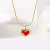 Collar de Acero de Titanio con Corazón Rojo Colgante Pequeño de Corazón Rojo Coreano Nicho Dulce Otoño e Invierno Chica Energética Corazón de Melocotón Cadena para la Clavícula